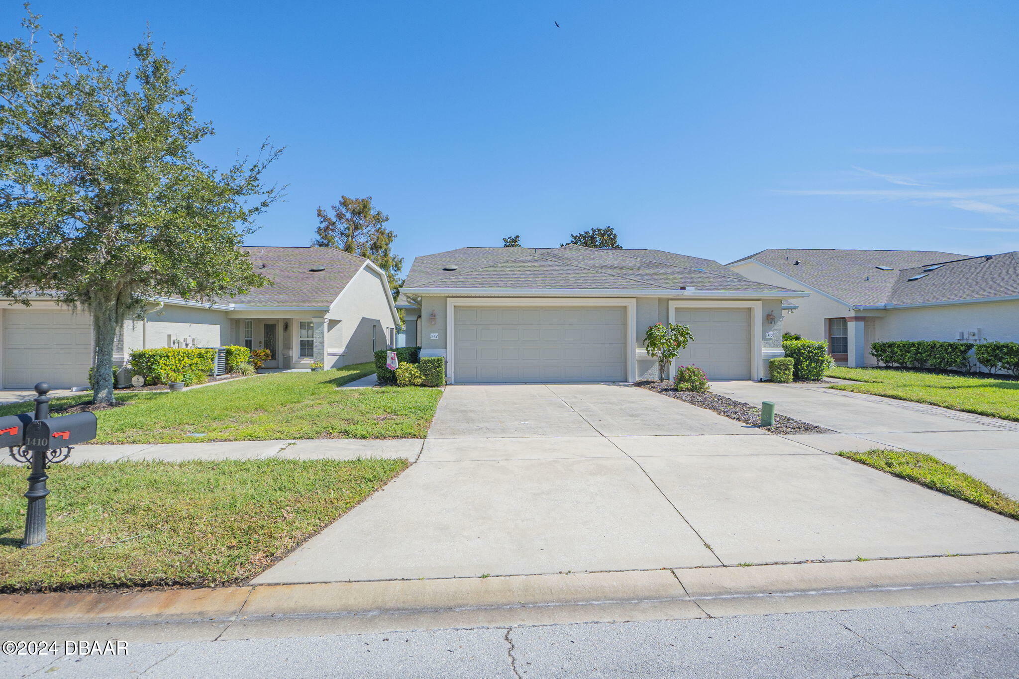 Property Photo:  1412 Coconut Palm Circle  FL 32128 