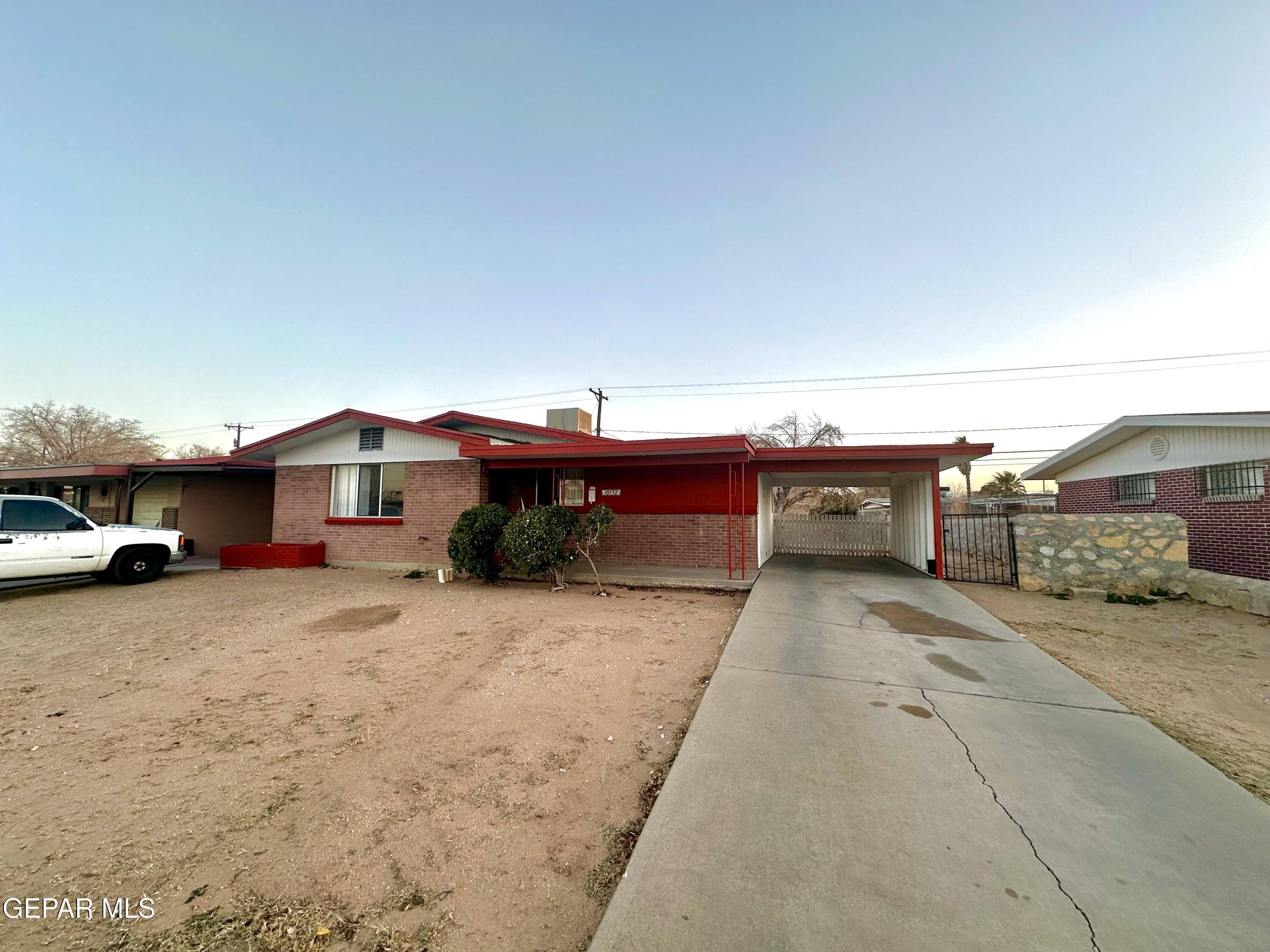 Property Photo: 10132 Bermuda Avenue TX 79925