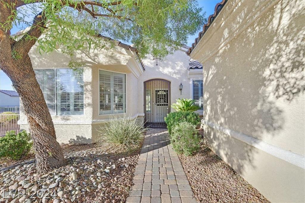 Property Photo:  2986 Orchard Mesa Drive  NV 89052 