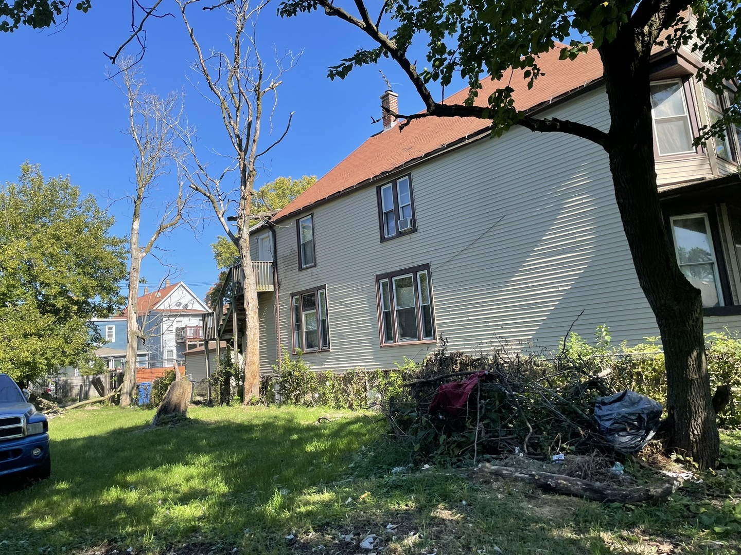 Property Photo:  4908 W Ferdinand Street  IL 60644 