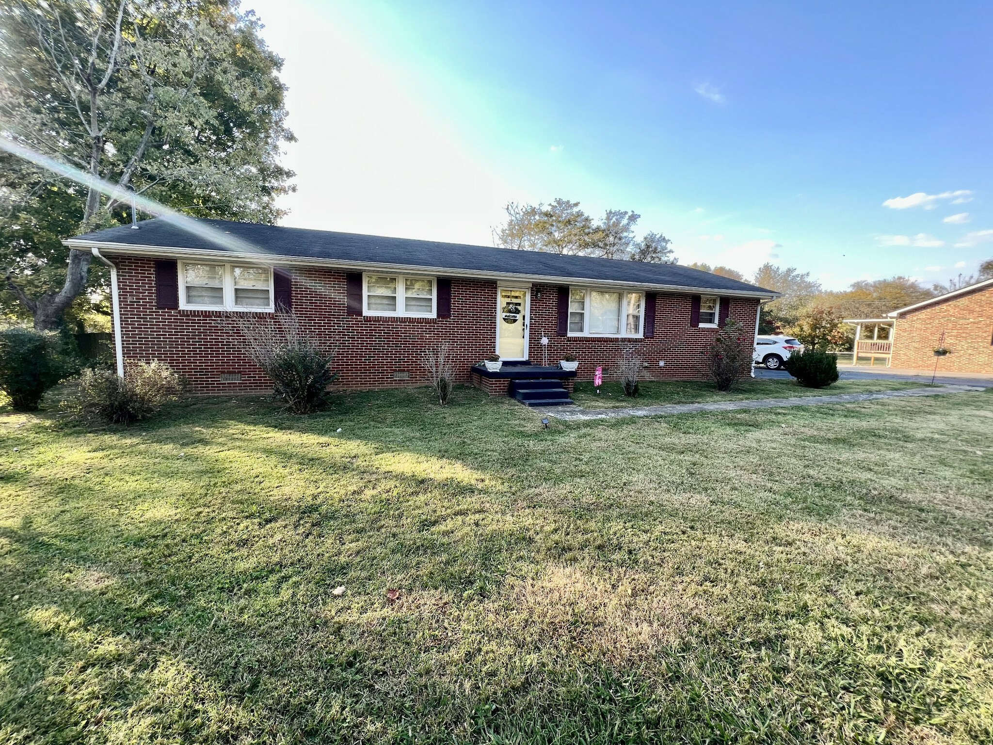 Property Photo:  104 Burrum Dr  TN 37160 