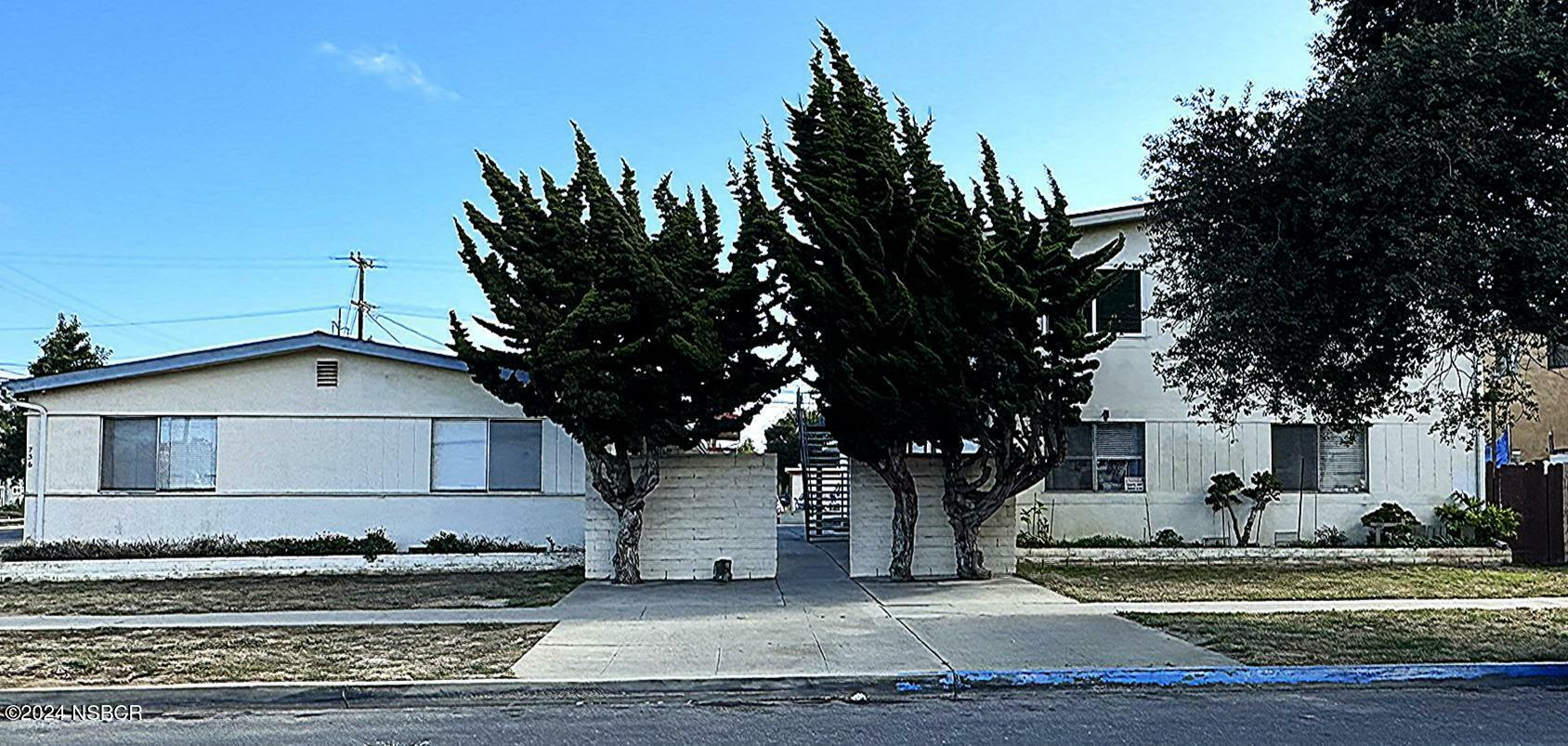 Property Photo:  732 N G Street  CA 93436 