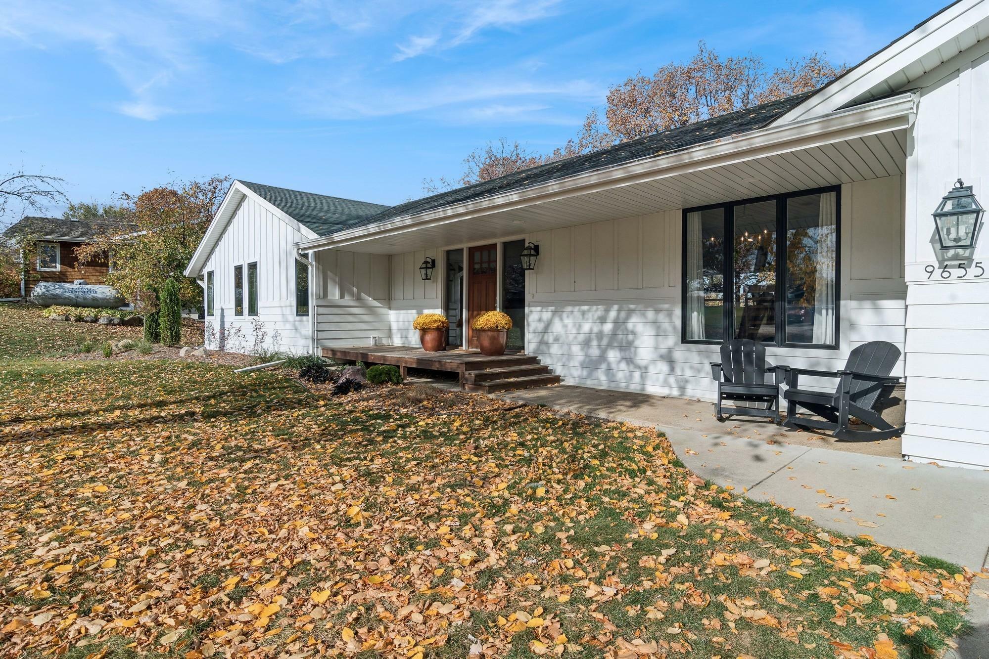 Property Photo:  9655 Lakewood Circle  MN 55318 