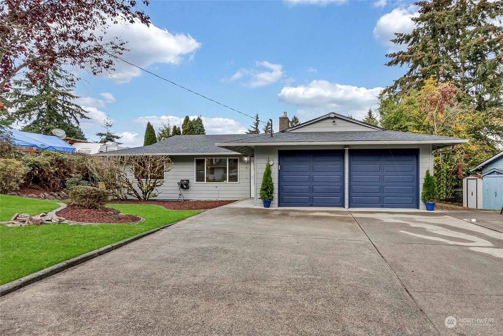 Property Photo: 2326 SW 341st Pl WA 98023