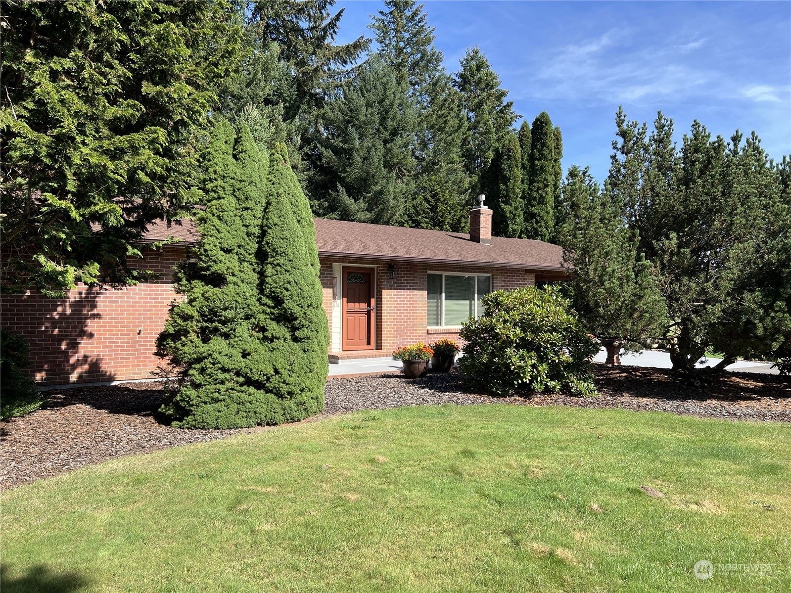 Property Photo: 16922 Albany Street SW WA 98579