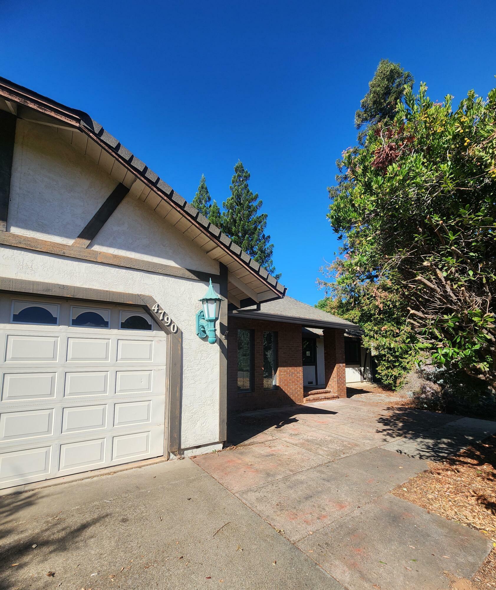 Property Photo:  4790 Alta Saga Drive  CA 96002 