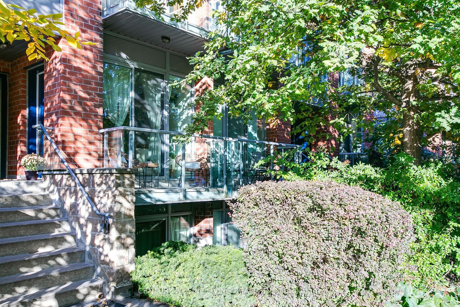 Property Photo:  34 Boston Ave 2  ON M4M 2T9 