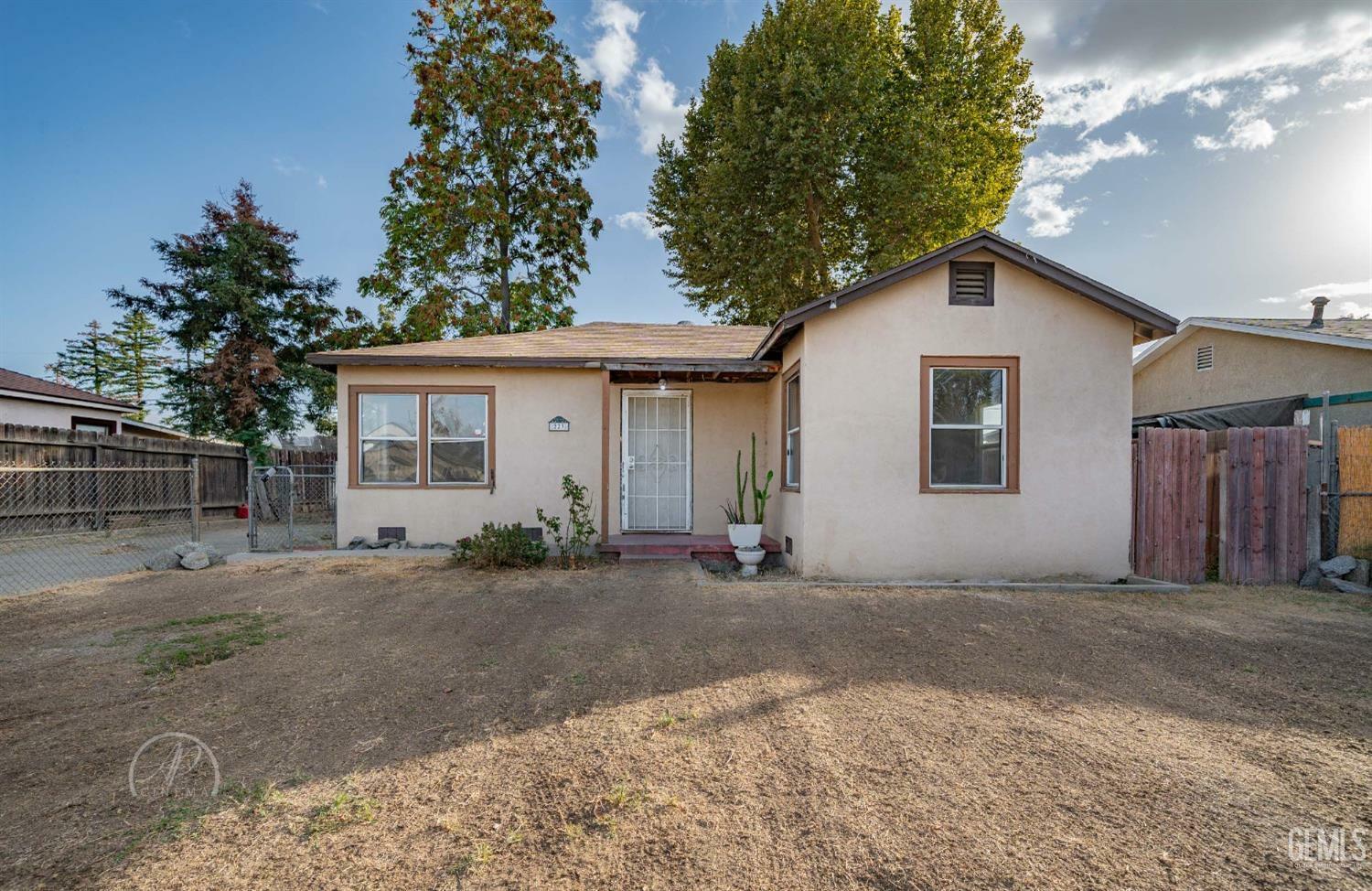 Property Photo:  223 Bloomquist Drive  CA 93309 