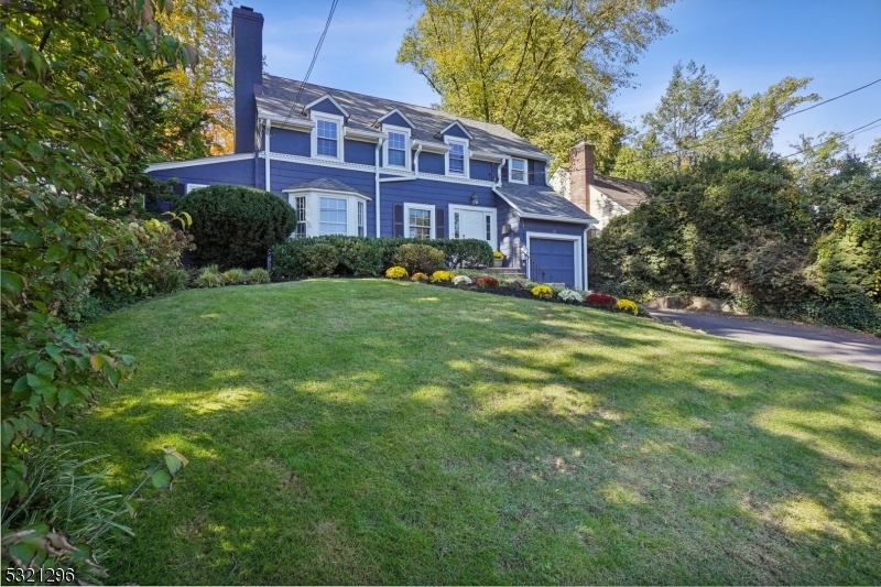 Property Photo:  25 Woodland Rd  NJ 07078 