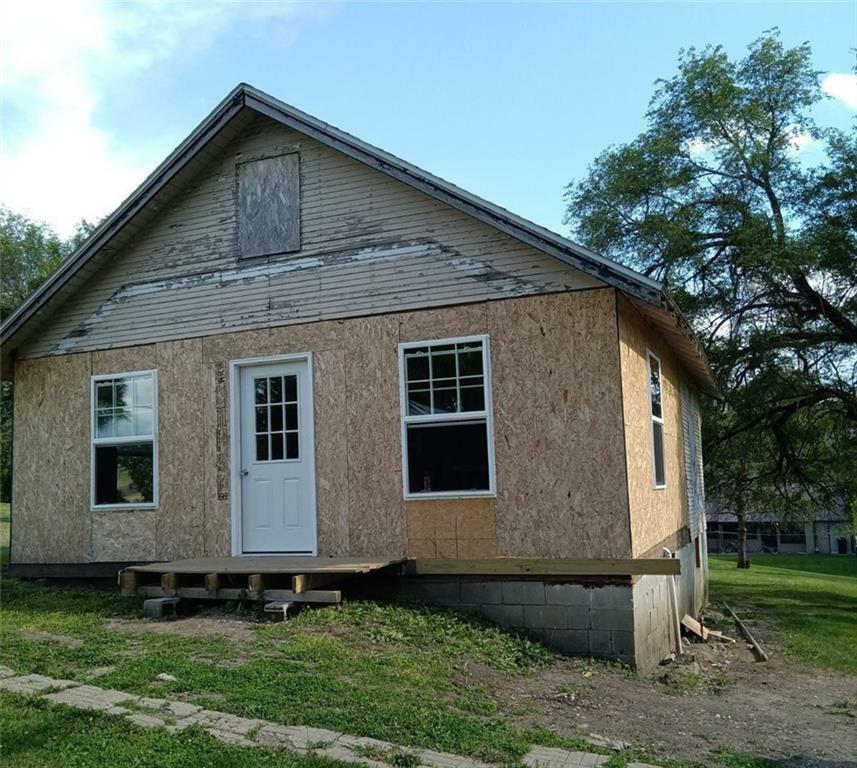 Property Photo:  306 W Markey Street  MO 64673 