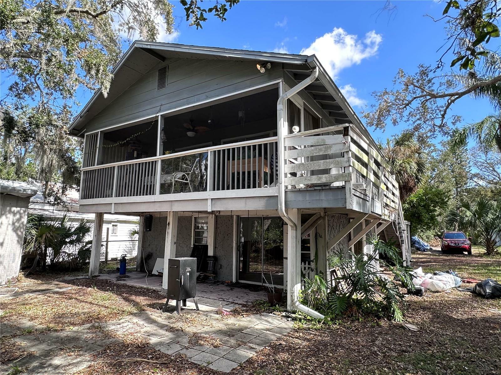 Property Photo:  7418 Seagull Way  FL 33635 