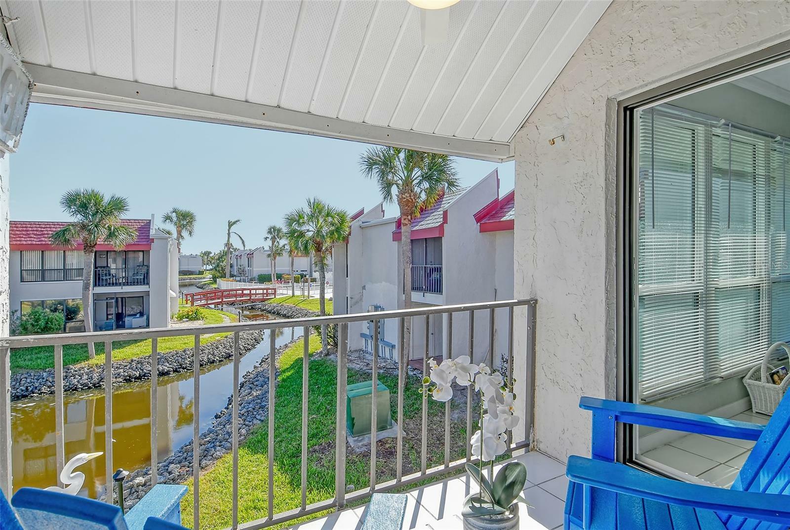 Property Photo:  1801 Gulf Drive N 204  FL 34217 