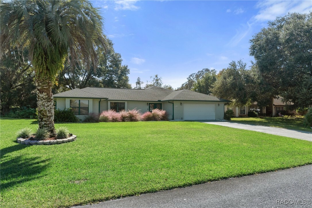 Property Photo:  2914 S Skyline Drive  FL 34450 