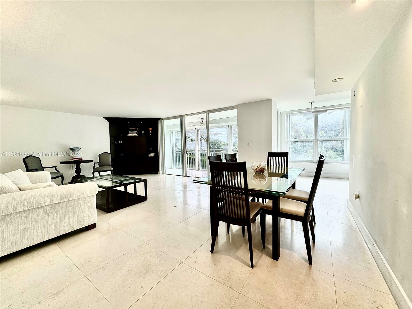 Property Photo:  611 Ocean Dr 2E  FL 33149 