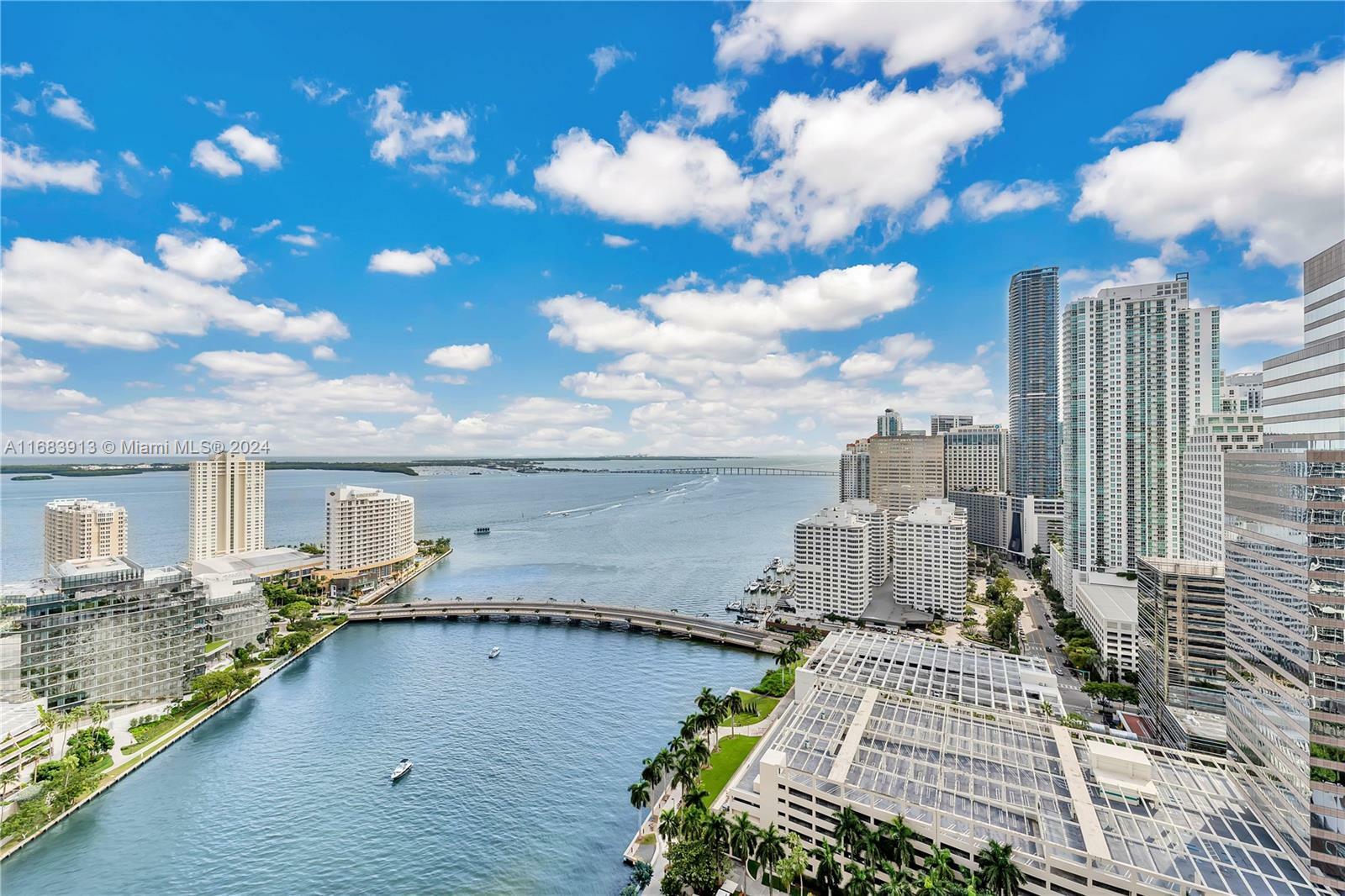 Property Photo:  495 Brickell Ave 3105  FL 33131 