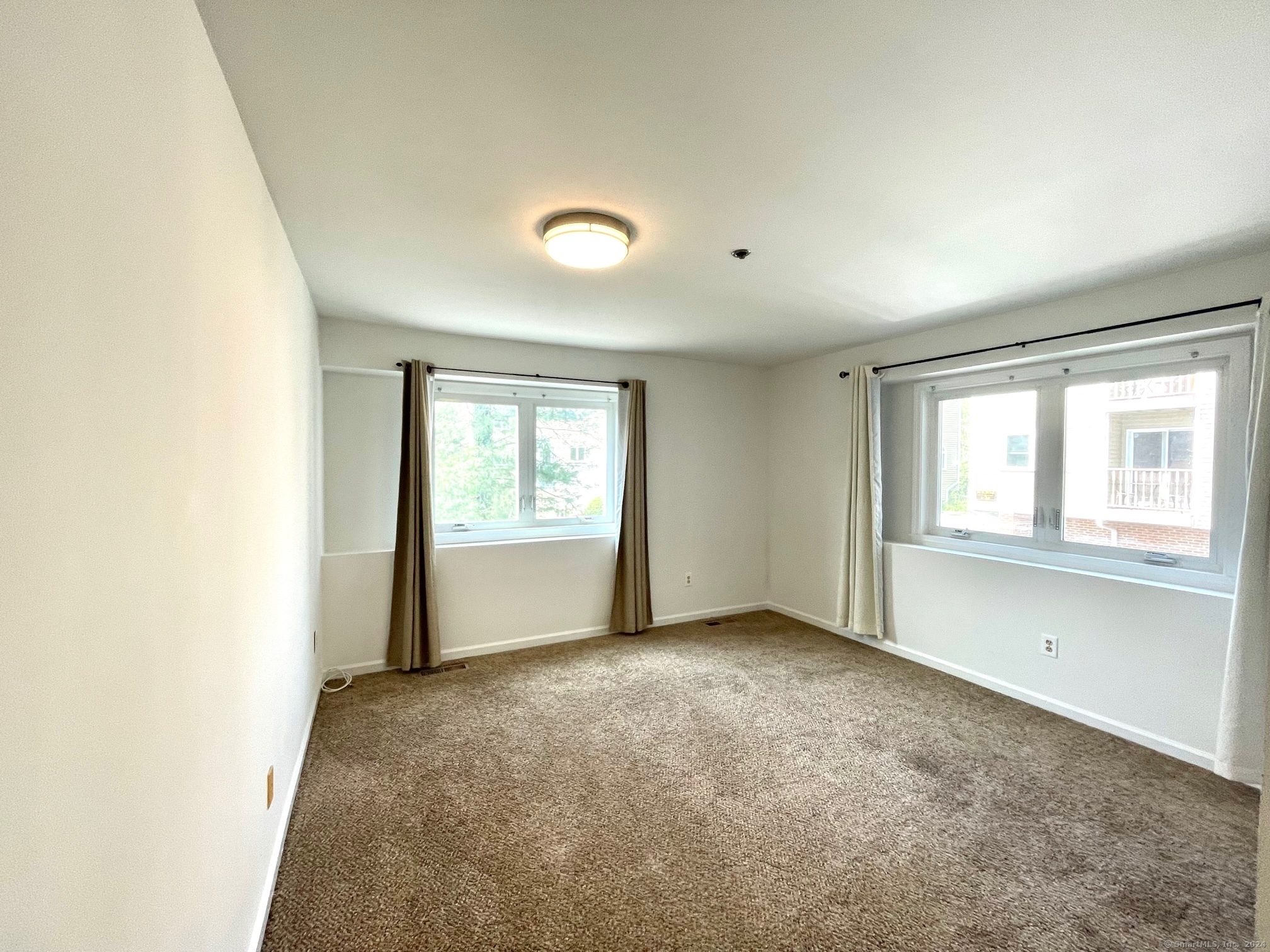 Property Photo:  7 Seir Hill Road Apt 15  CT 06850 