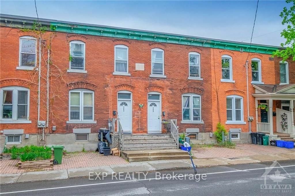 Property Photo:  303-305 Bay St  ON K1R 5Z7 