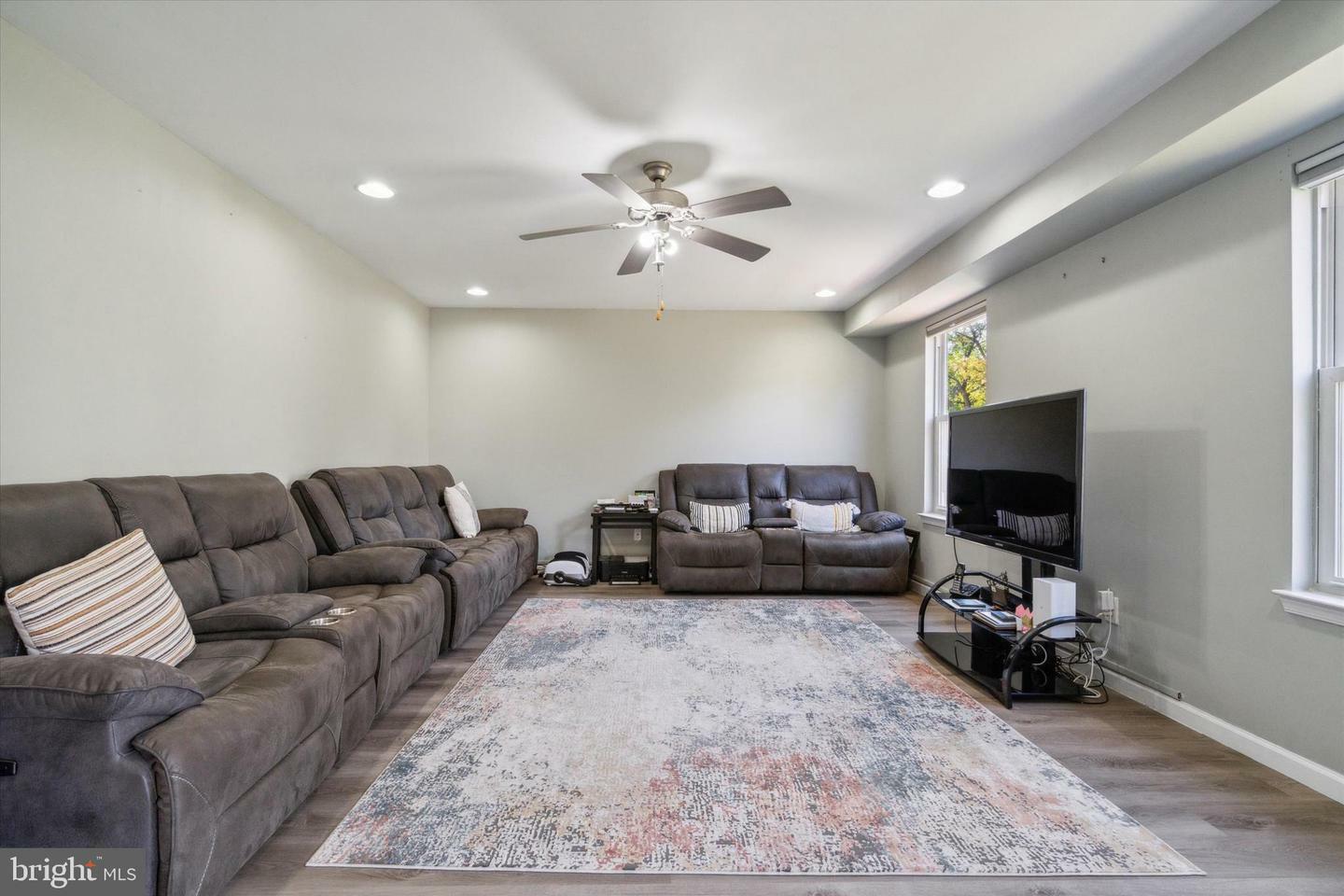 Property Photo:  1605 Pioneer Way  PA 19020 