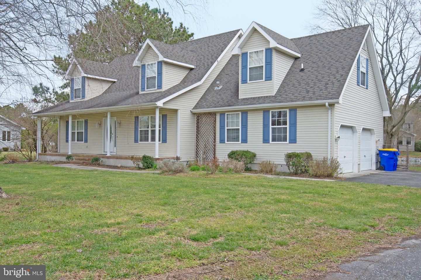 Property Photo:  606 Saint Andrews Court  DE 19939 