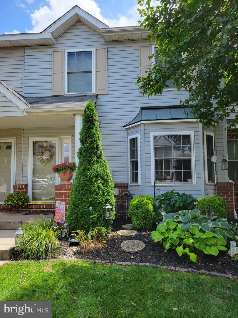 Property Photo:  79 Forrest Court  PA 19468 