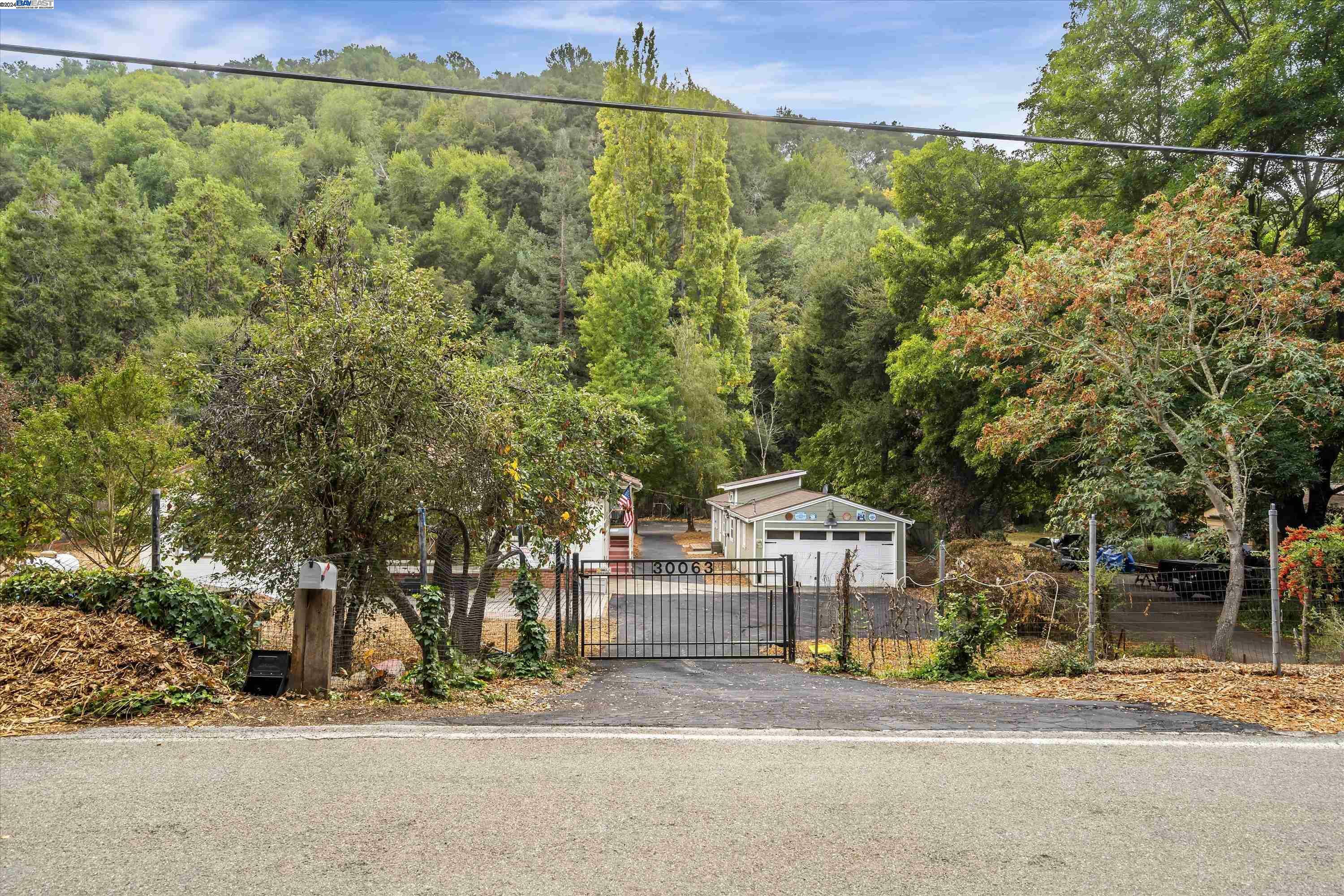 Property Photo:  30063 Palomares Rd  CA 94552 