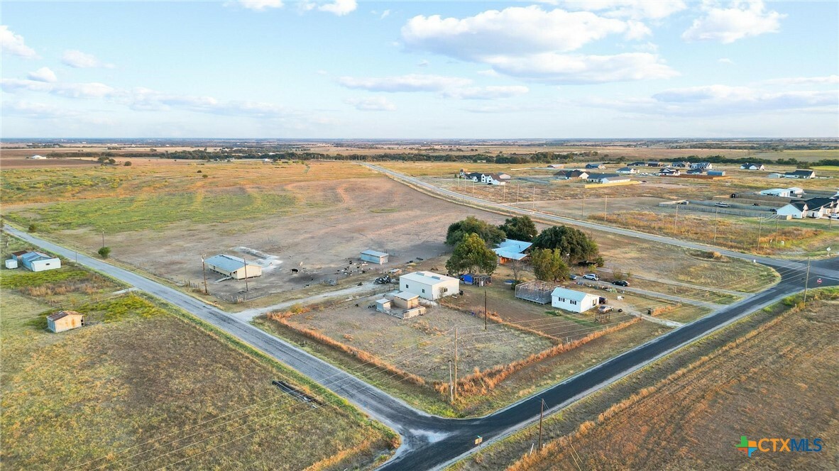 Property Photo:  14615 Armstrong Road  TX 76571 