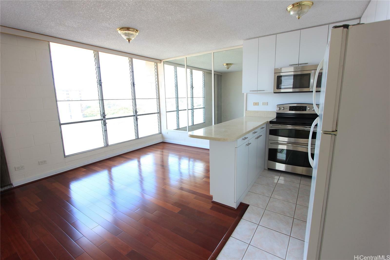 Property Photo:  1138 Hassinger Street 605  HI 96822 