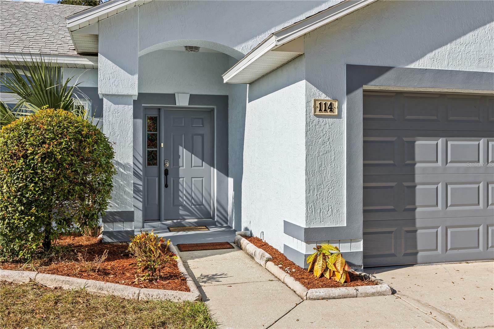 Property Photo:  114 Battlegrove Drive  FL 33837 