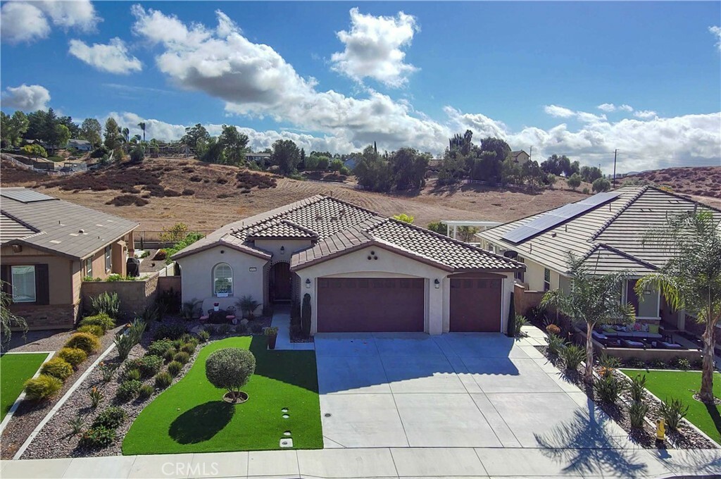 Property Photo:  30545 Mulberry Court  CA 92591 