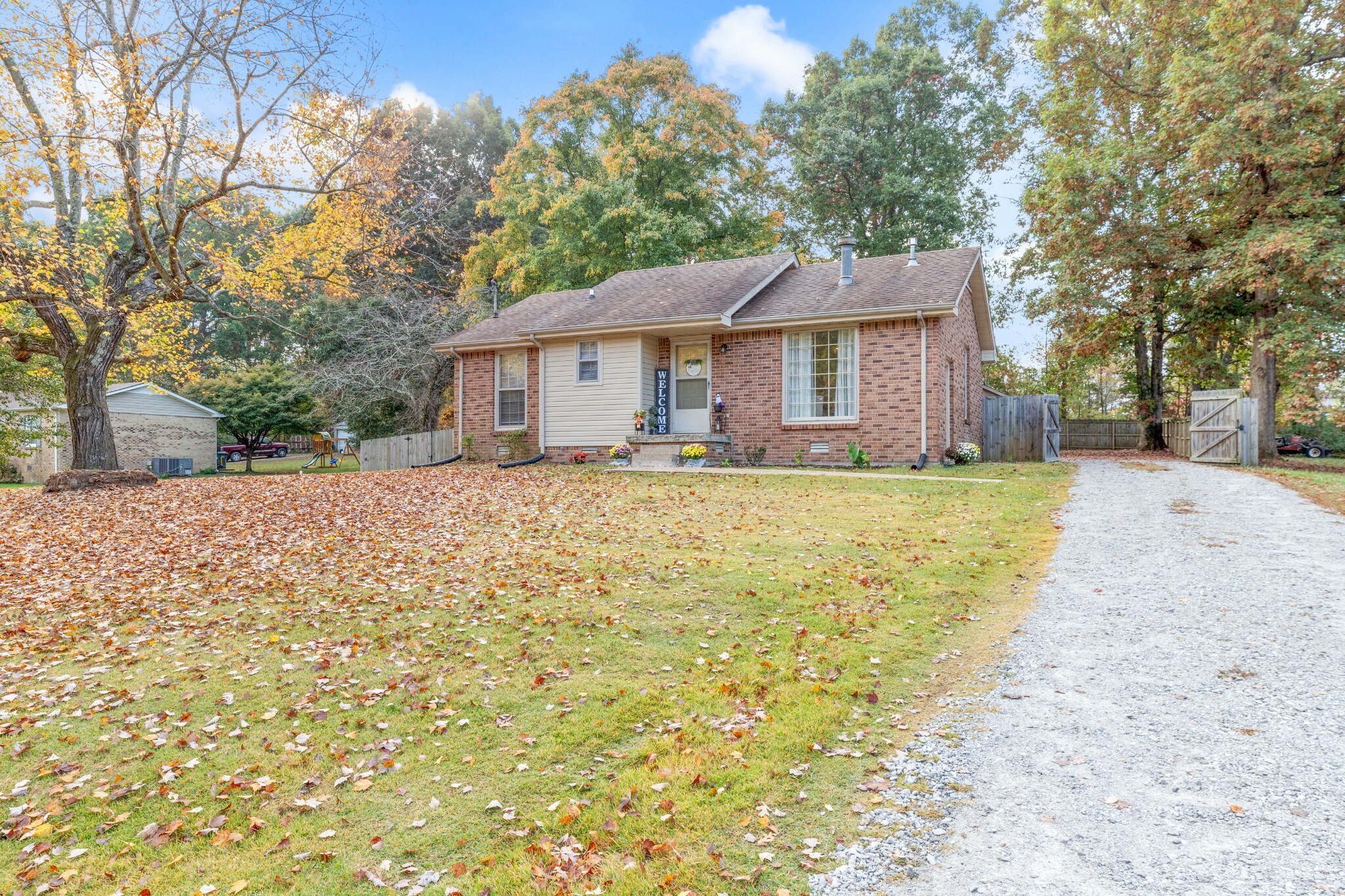 Property Photo: 110 Nottingham Rd TN 37055