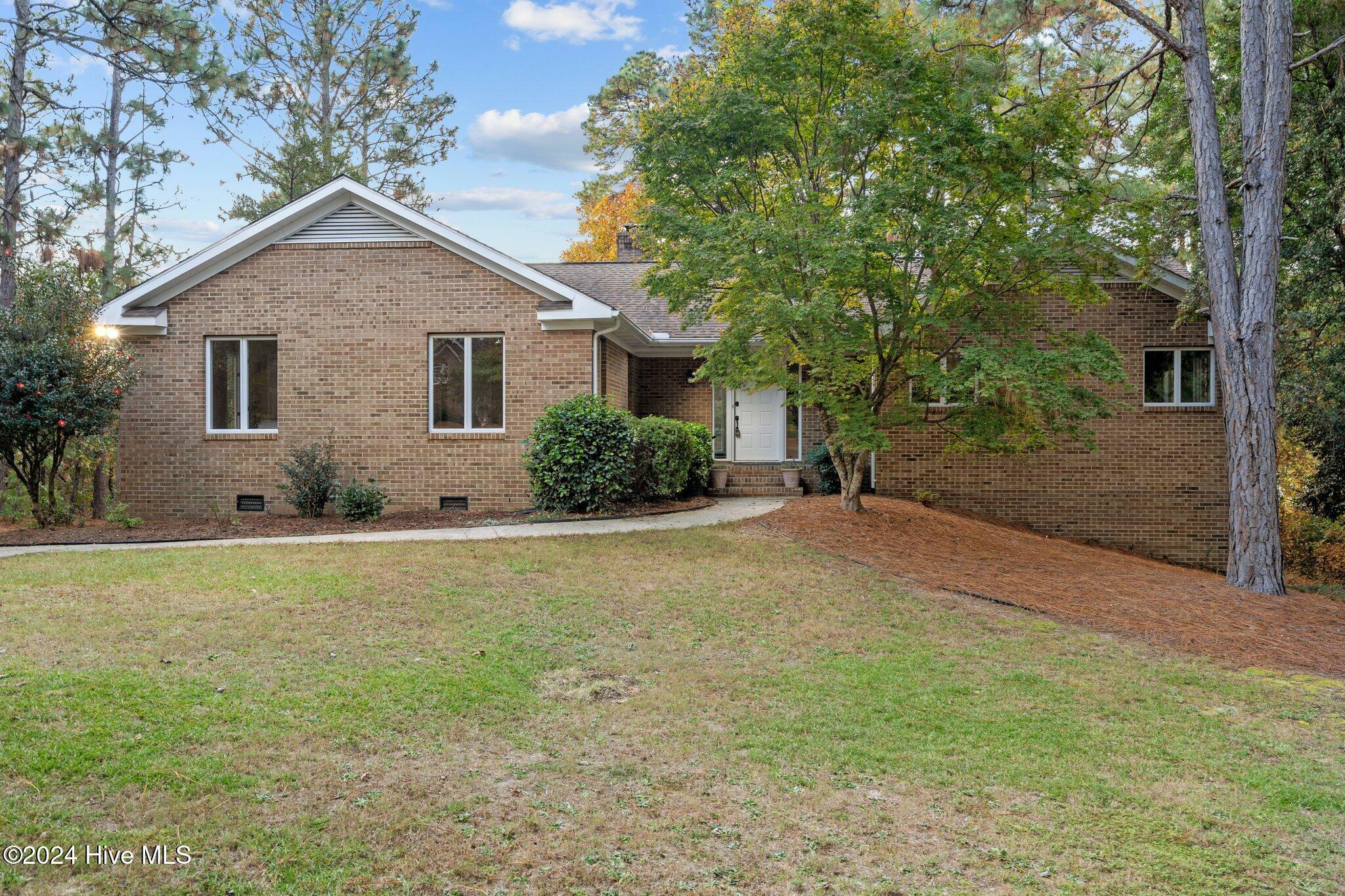 Property Photo:  3 Bent Tree Court  NC 28374 