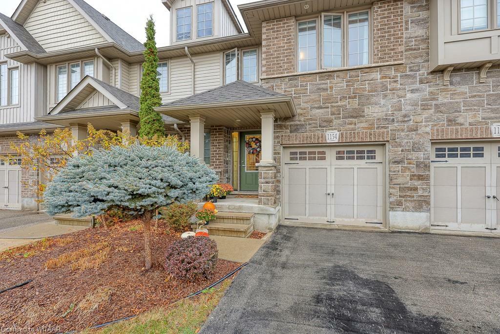 Property Photo:  1154 Caen Avenue  ON N4T 0G3 