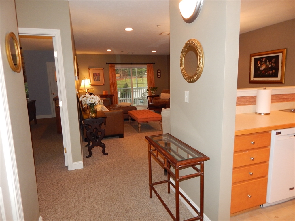 Property Photo:  2105 Briarwood Village 2105  MA 01510 