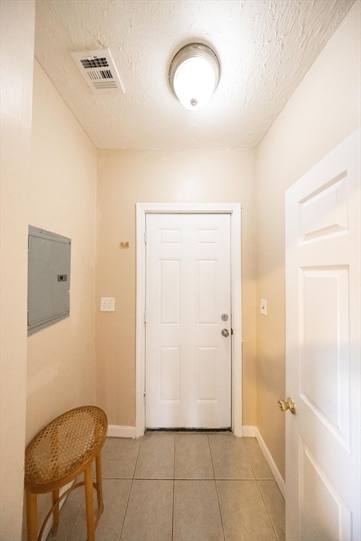 Property Photo:  15 Seward Street 3  MA 01604 