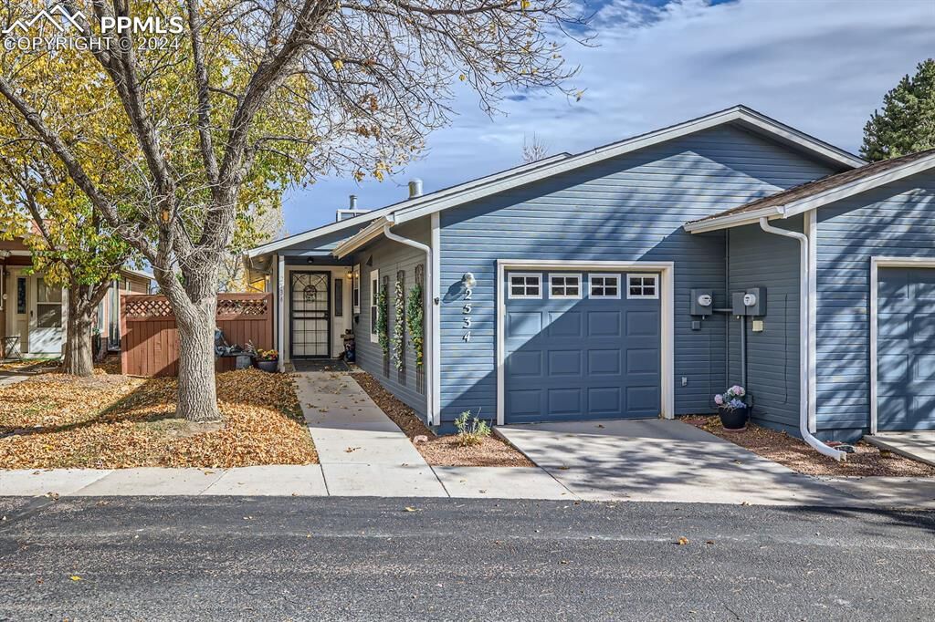 Property Photo:  2534 Patriot Heights  CO 80904 