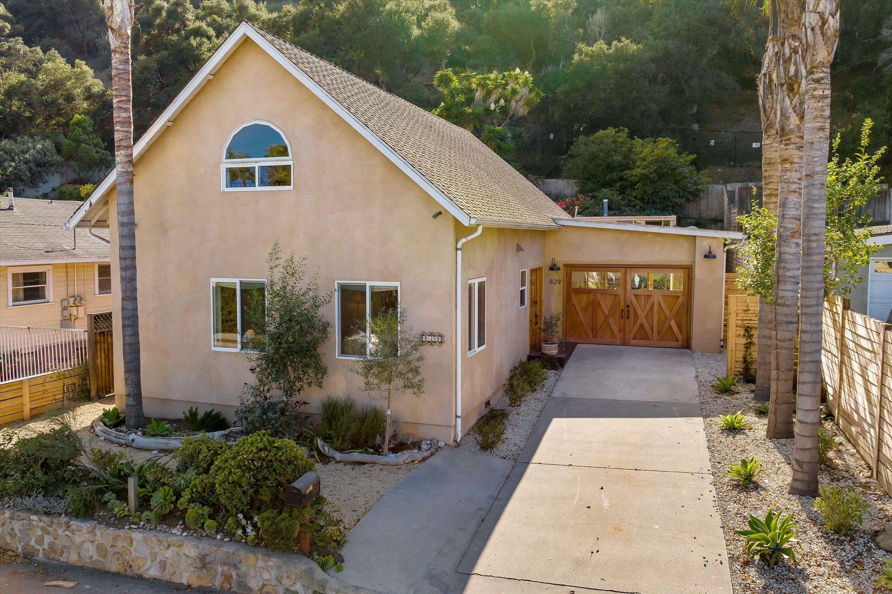 Property Photo:  829 Marilla Avenue  CA 93101 