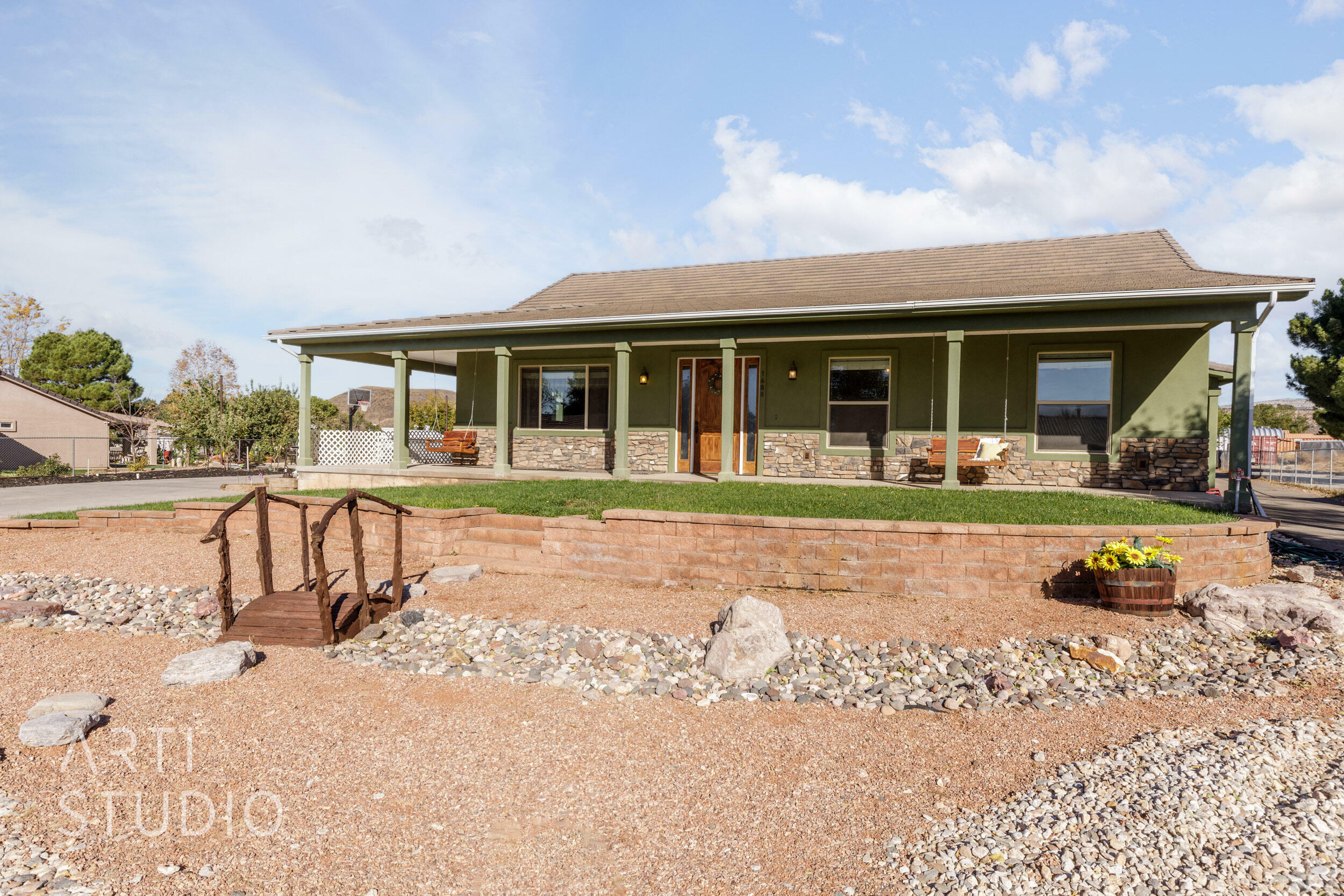 Property Photo:  1488 W Diamond Valley Dr  UT 84770 