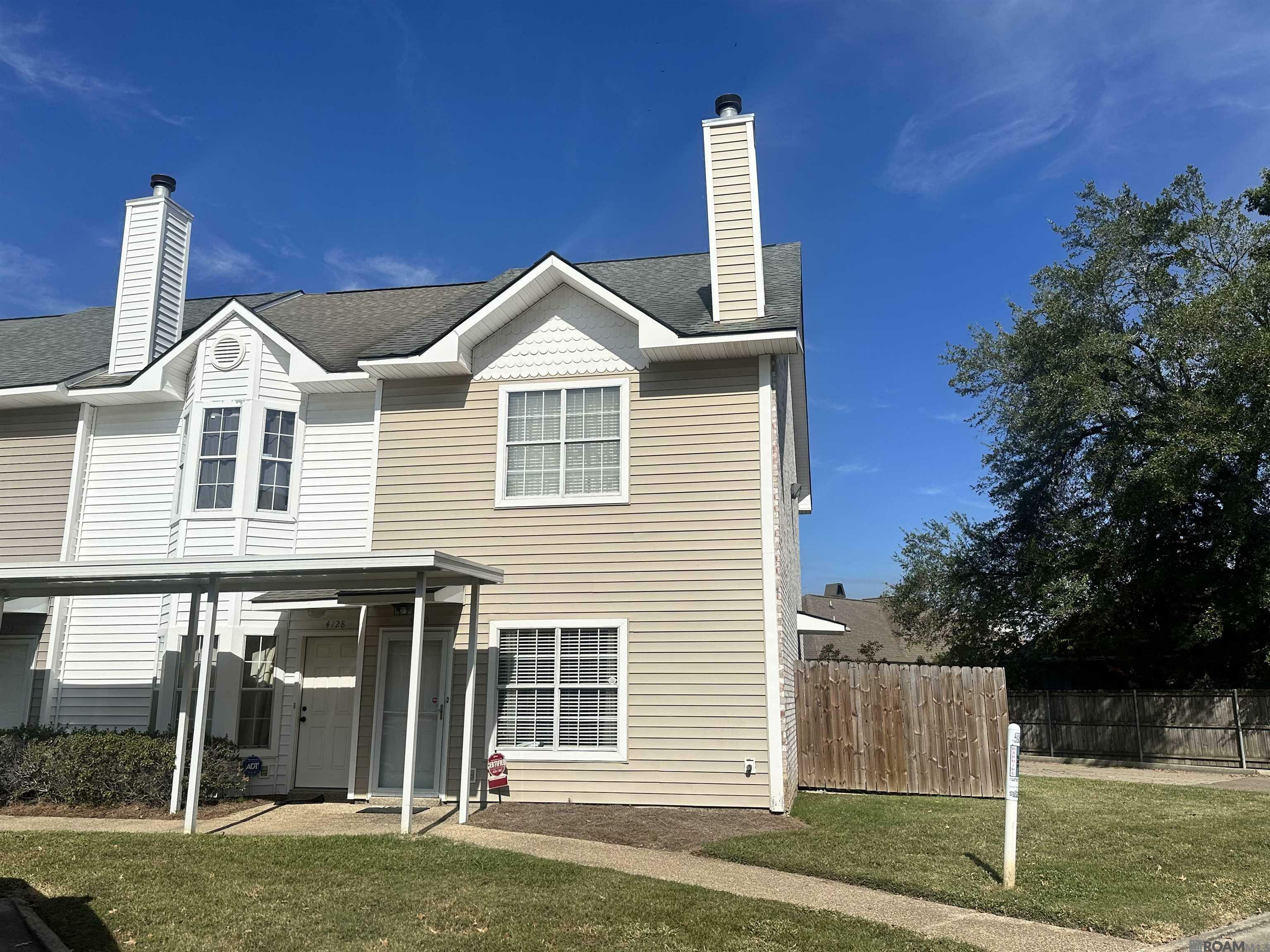 Property Photo:  4130 Jefferson Woods Dr  LA 70809 