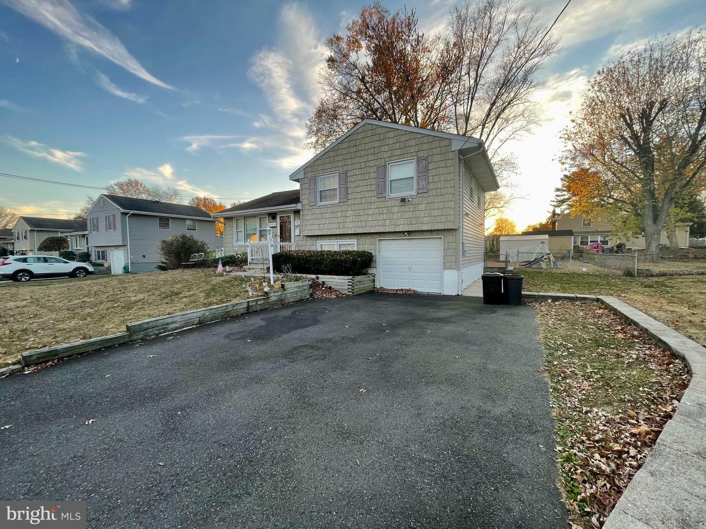 Property Photo:  120 Miry Brook Road  NJ 08690 