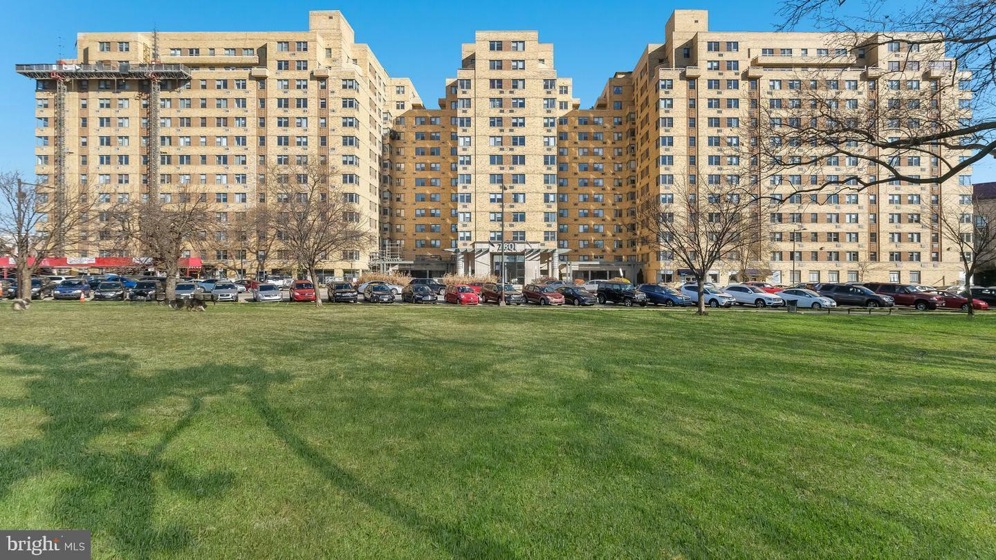 Property Photo:  2601 Pennsylvania Avenue 433  PA 19130 