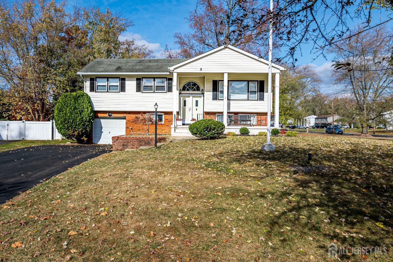 Property Photo:  5 Whittier Drive  NJ 07726 