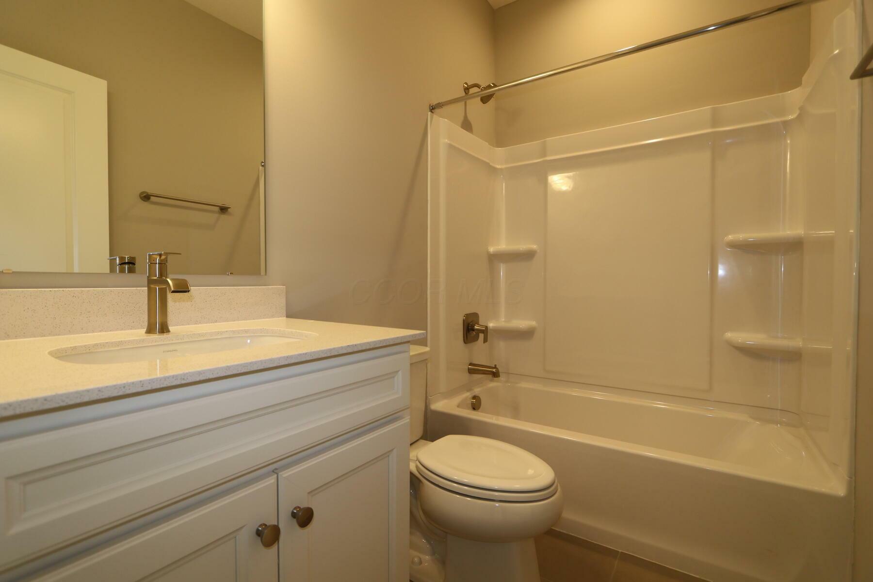 Property Photo:  6778 Ardennes N Loop  OH 43026 