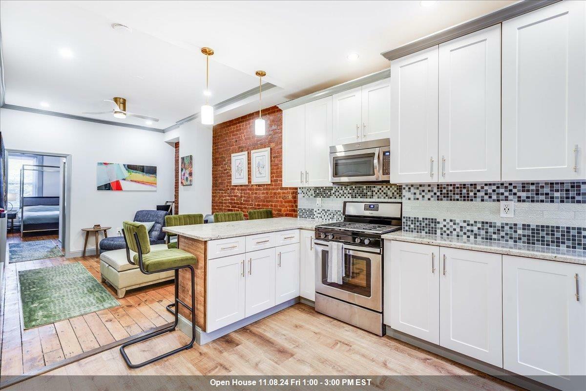 406 Grand St 1L  Hoboken NJ 07030 photo