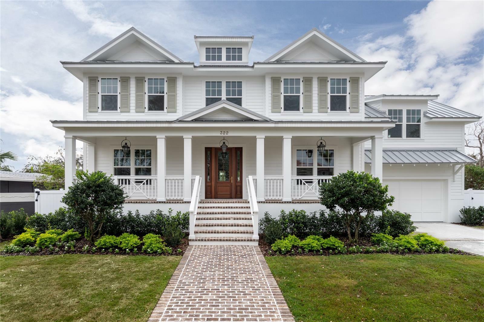 322 Bayview Drive NE  St Petersburg FL 33704 photo