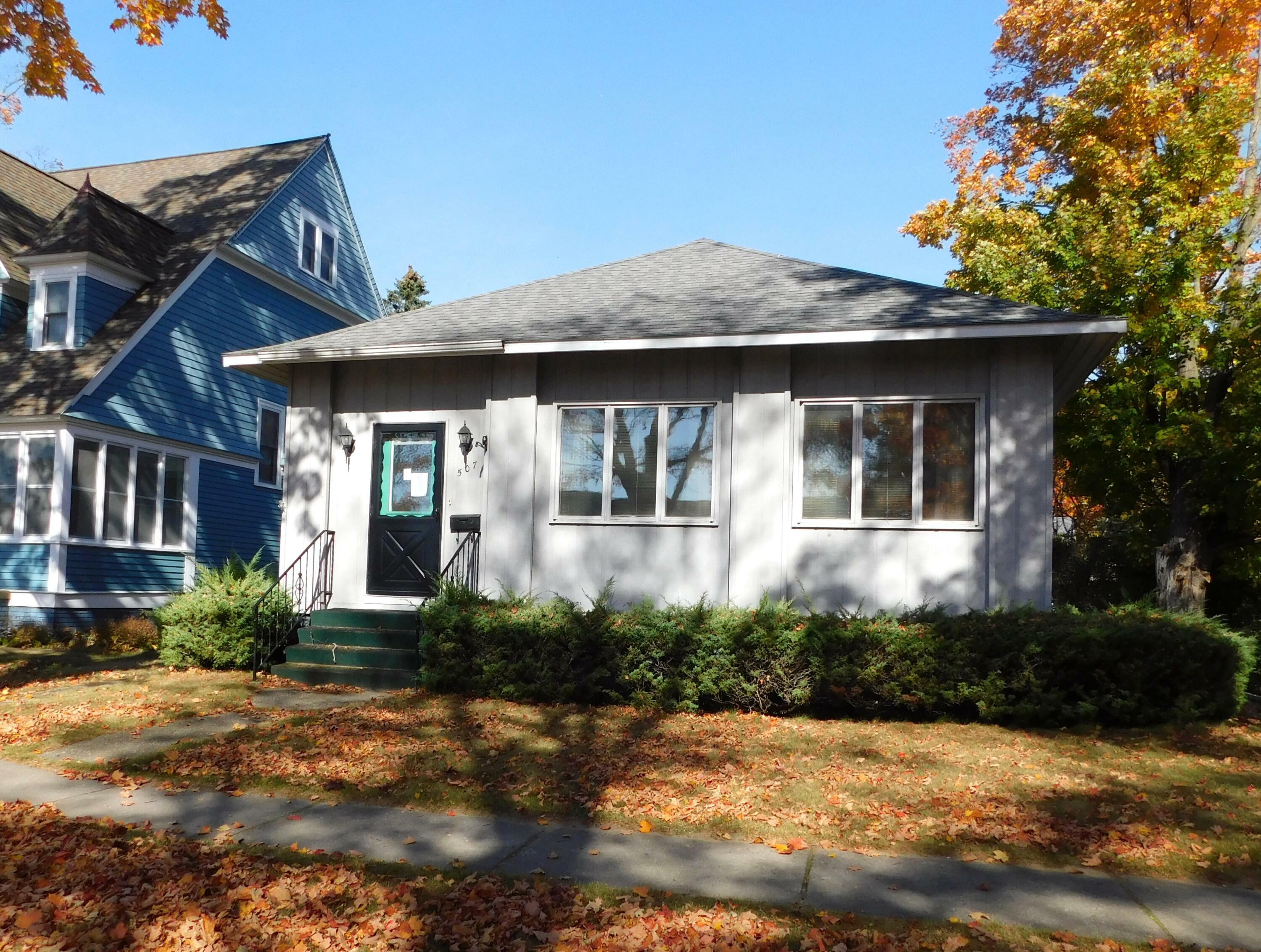 Property Photo:  507 Forest Avenue  MI 49635 