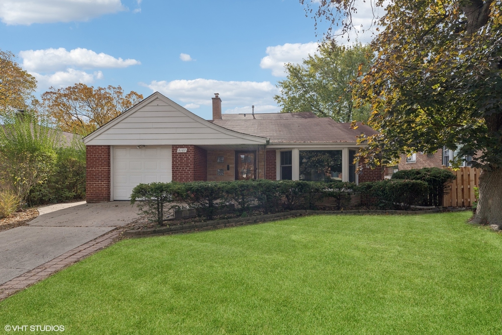 5107 Lee Street  Skokie IL 60077 photo