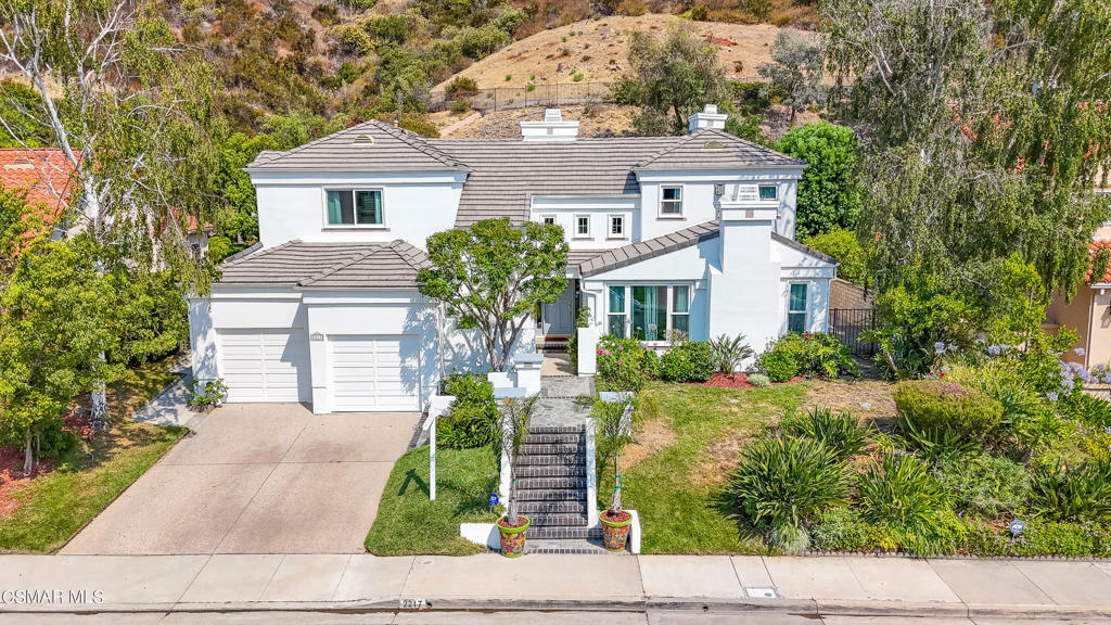 Property Photo:  2217 Kirsten Lee Drive  CA 91361 