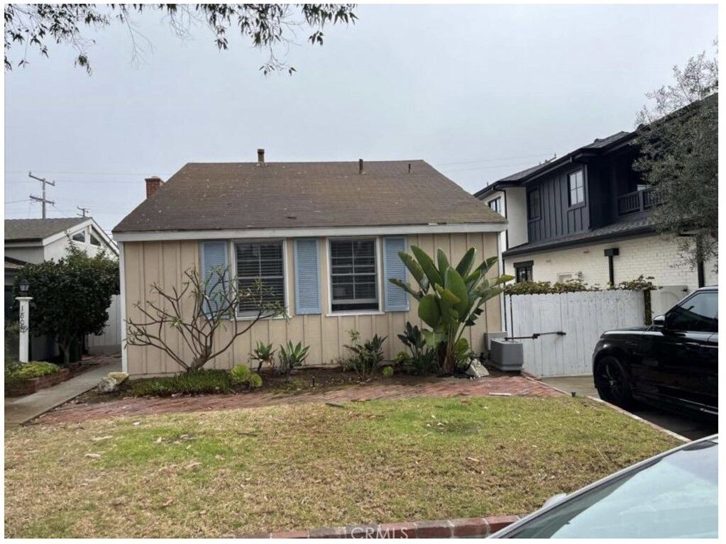 Property Photo: 1808 Laurel Avenue CA 90266