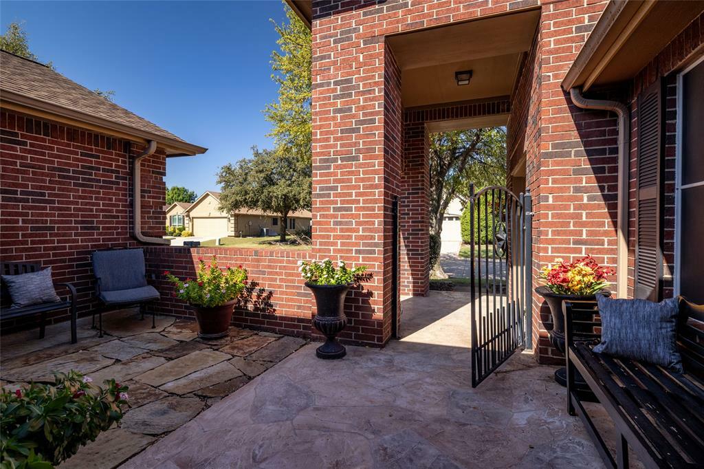 Property Photo:  10505 Murray S Johnson Street  TX 76207 