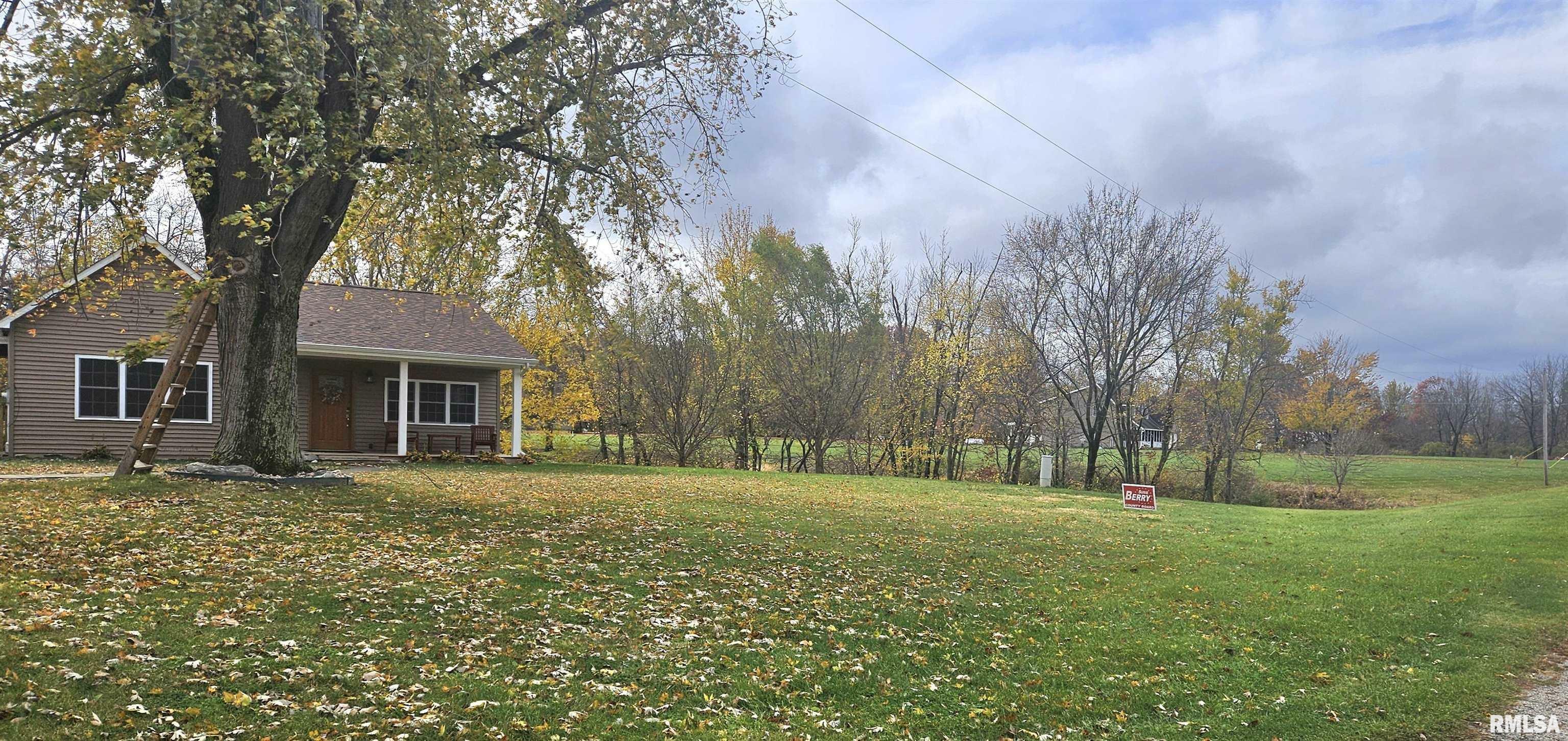 Property Photo:  26691 E County Highway 27  IL 61520 